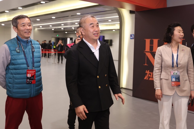 足球报：青岛海牛今年仅获政府2000万支持，其余开支几乎全靠招商